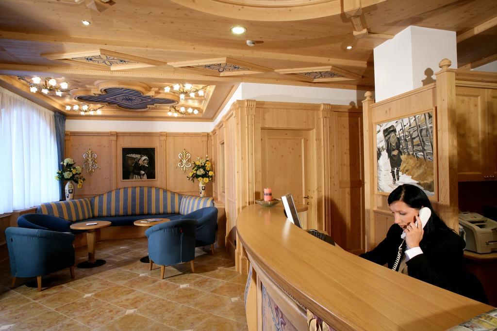 Hotel Garni La Roccia アンダロ エクステリア 写真